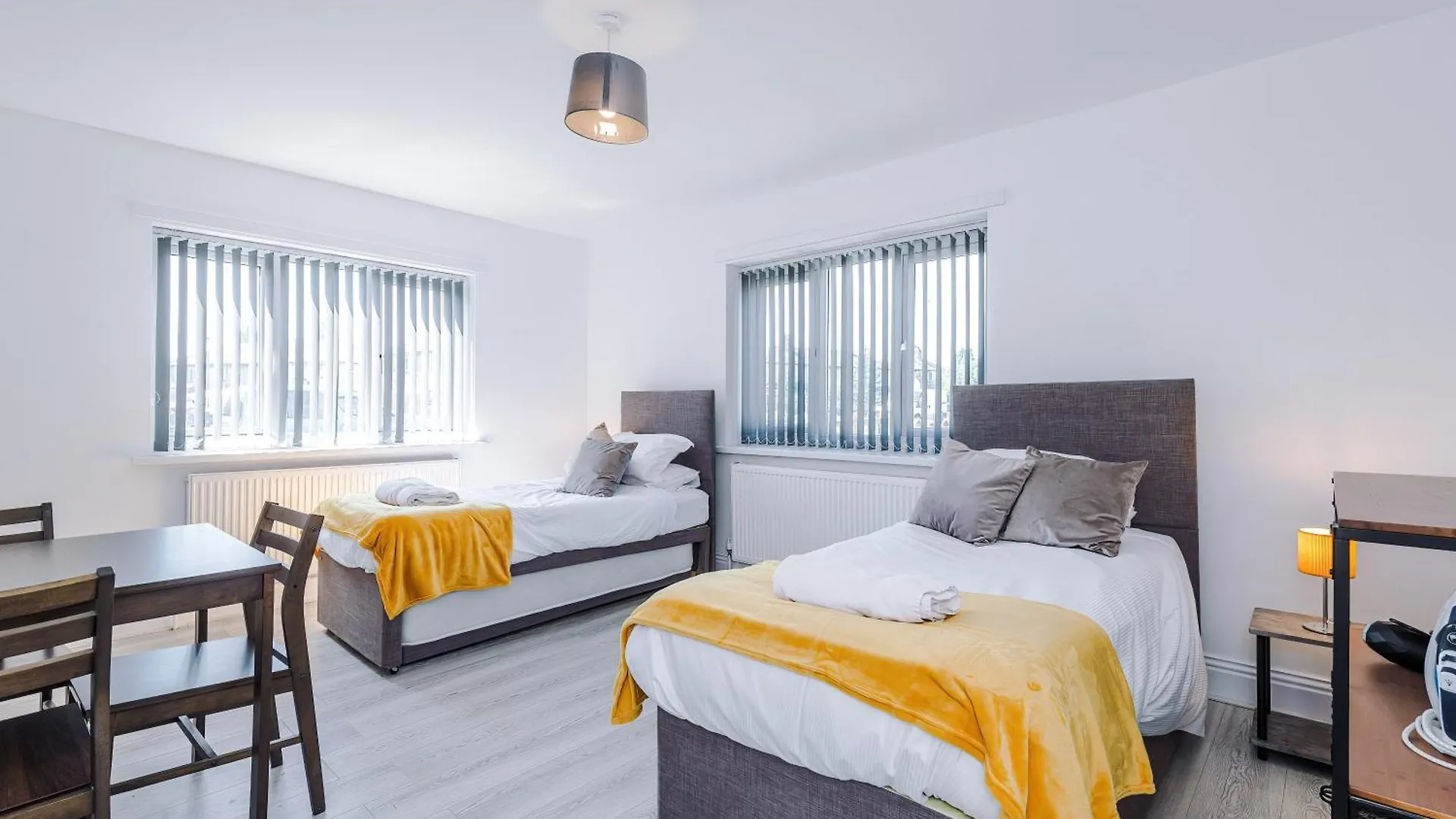 스킵턴 Sleeps 10, 5 Beds, Free Parking, Contractors 빌라 펜션