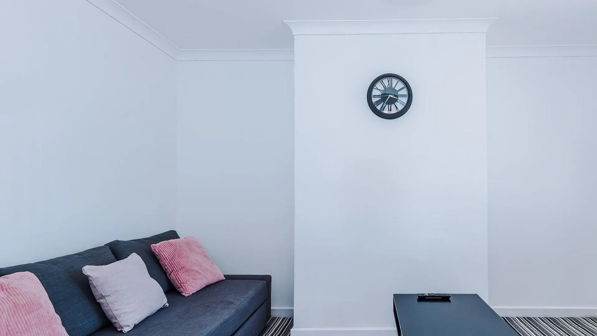 Sleeps 10, 5 Beds, Free Parking, Contractors Villa Skipton 0*,